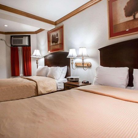 Clarion Hotel Park Avenue New York City Exterior photo