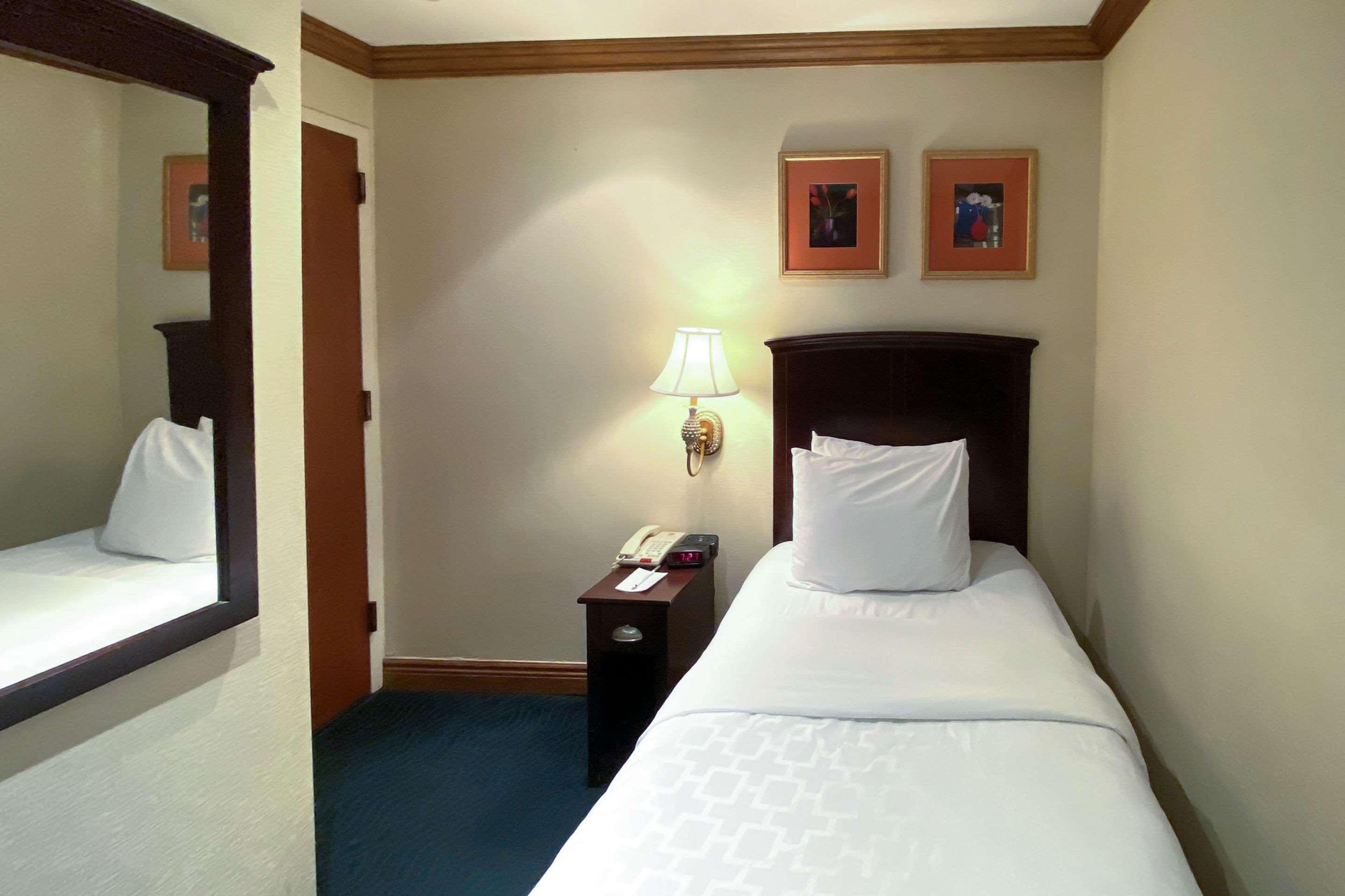 Clarion Hotel Park Avenue New York City Exterior photo