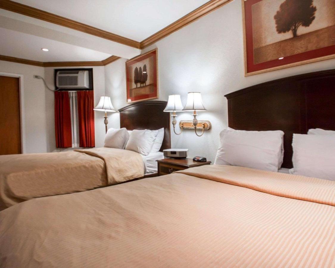 Clarion Hotel Park Avenue New York City Exterior photo